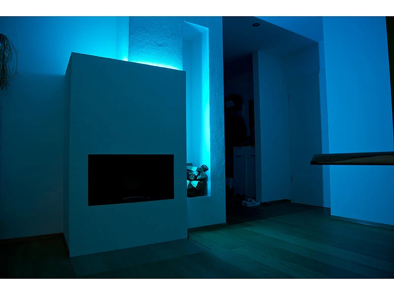 Luminea Alexa LED Streifen:RGBW-LED-Streifen-Erweiterung LAX-515, 5 M, 840 Lm, Warmweiß, IP44 - Image 10