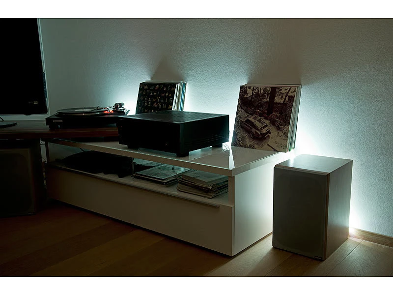 Luminea Alexa LED Streifen:RGBW-LED-Streifen-Erweiterung LAX-515, 5 M, 840 Lm, Warmweiß, IP44 - Image 18